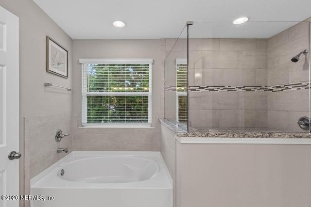 12184 HATHERDEN Court, Jacksonville, FL 32258