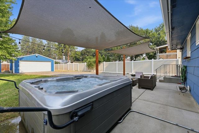 1018 S Herald Rd, Spokane Valley, WA 99206