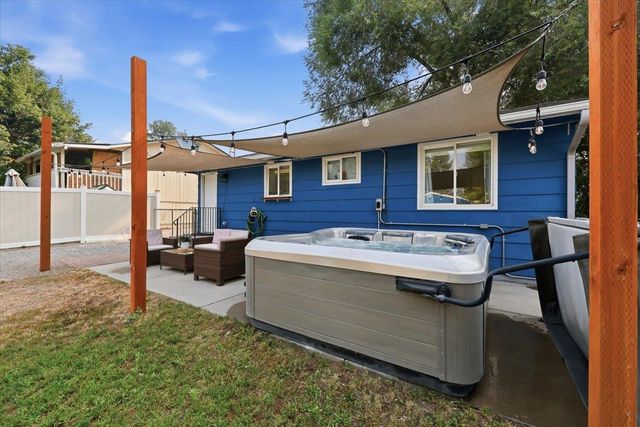 1018 S Herald Rd, Spokane Valley, WA 99206