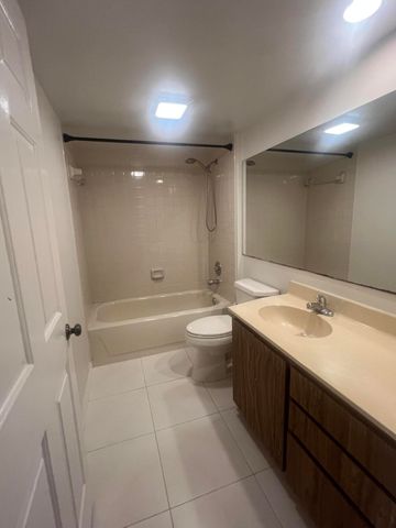 3540 Whitehall Drive 203, West Palm Beach, FL 33401