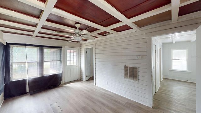 1329 10TH AVENUE S, St Petersburg, FL 33705