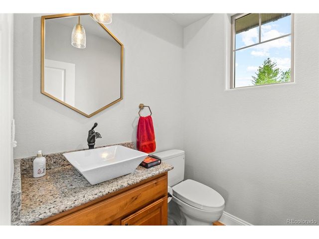 32311 Lodgepole Dr, Evergreen, CO 80439