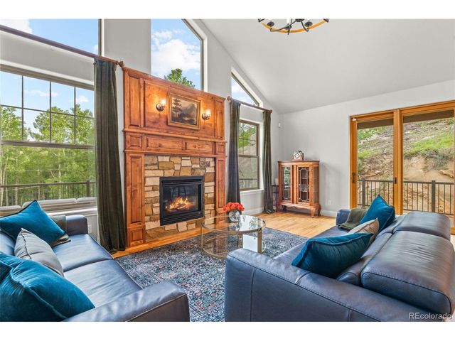 32311 Lodgepole Dr, Evergreen, CO 80439