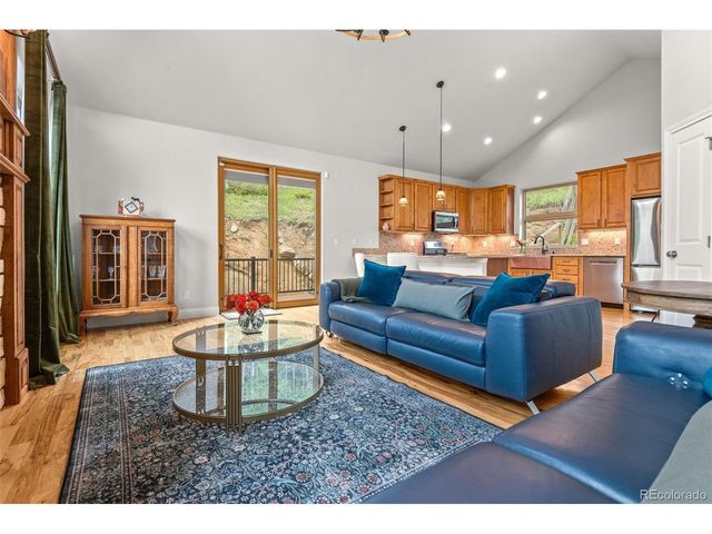 32311 Lodgepole Dr, Evergreen, CO 80439