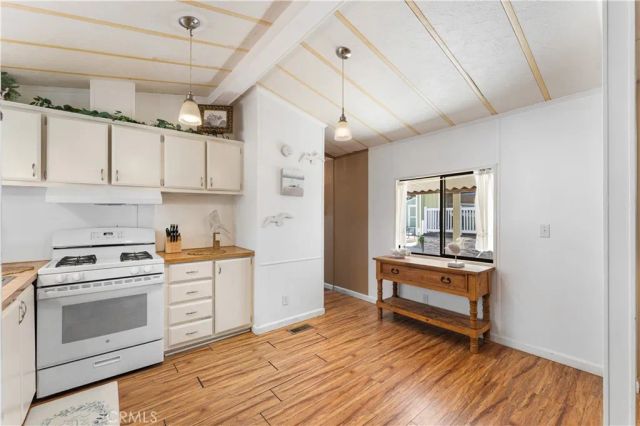 40701 Rancho Vista Spc 294, Palmdale, CA 93551