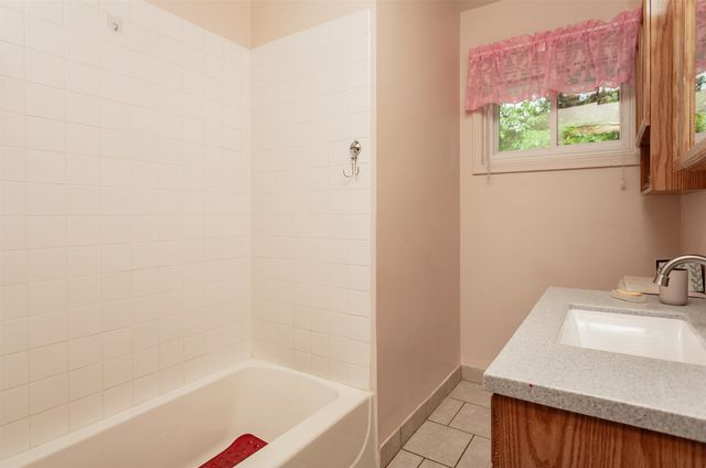 4080 SE 15th Court, Des Moines, IA 50320