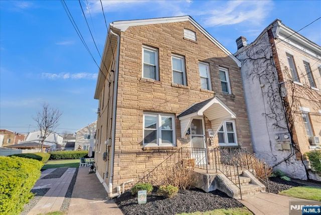 10 Irving Place, Garfield, NJ 07026