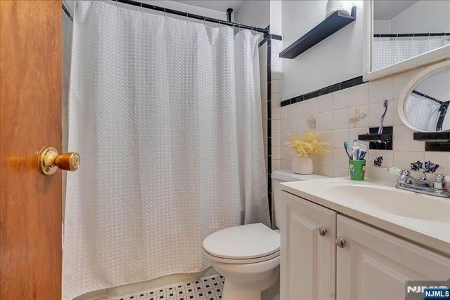 10 Irving Place, Garfield, NJ 07026