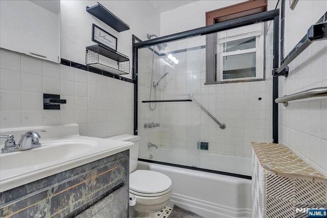 10 Irving Place, Garfield, NJ 07026