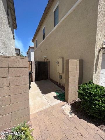 4661 E LAUREL Avenue, Gilbert, AZ 85234