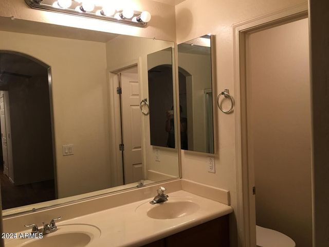 4661 E LAUREL Avenue, Gilbert, AZ 85234