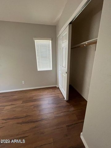 4661 E LAUREL Avenue, Gilbert, AZ 85234