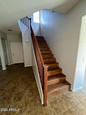 4661 E LAUREL Avenue, Gilbert, AZ 85234