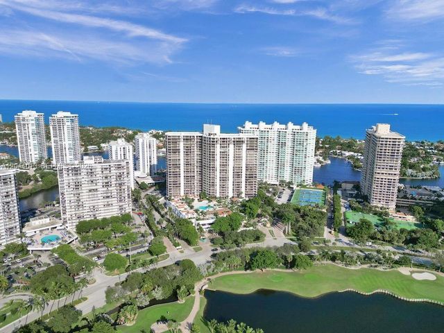 20281 E Country Club Drive 407, Aventura, FL 33180