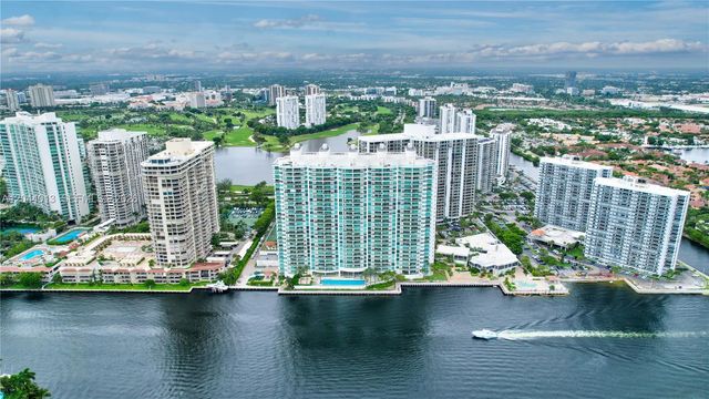 20281 E Country Club Drive 407, Aventura, FL 33180