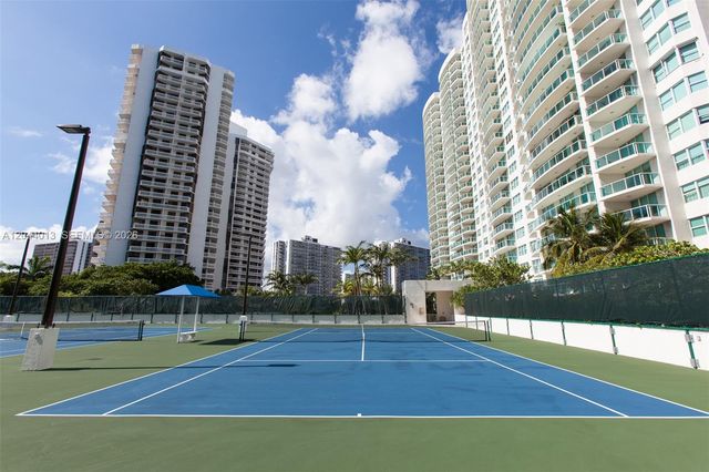20281 E Country Club Drive 407, Aventura, FL 33180