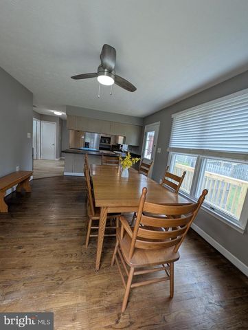 3907 PROSPERITY AVE, Fairfax, VA 22031