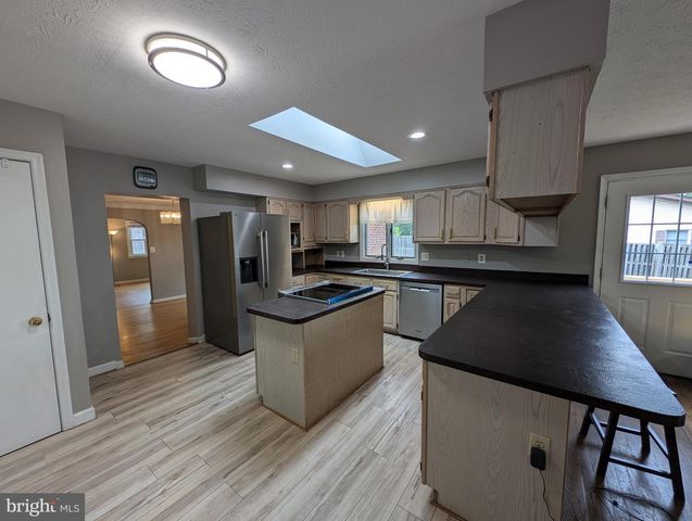 3907 PROSPERITY AVE, Fairfax, VA 22031