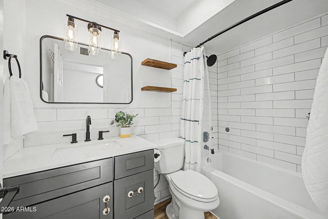 807 W NARANJA Avenue, Mesa, AZ 85210