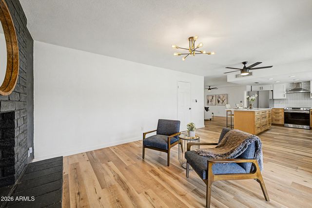 807 W NARANJA Avenue, Mesa, AZ 85210