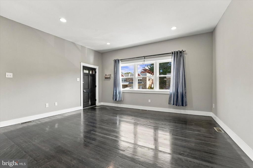 7242 HILL RD, PHILADELPHIA, PA 19128 — photo 3