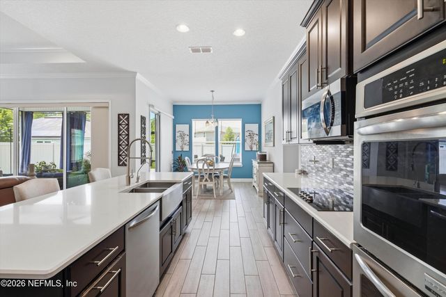 15638 CHIR PINE Drive, Jacksonville, FL 32218
