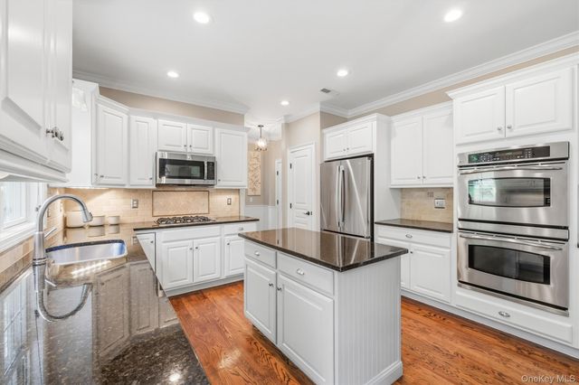 54 Ridgemont Drive, Hopewell Junction, NY 12533