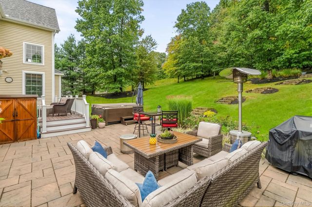 54 Ridgemont Drive, Hopewell Junction, NY 12533