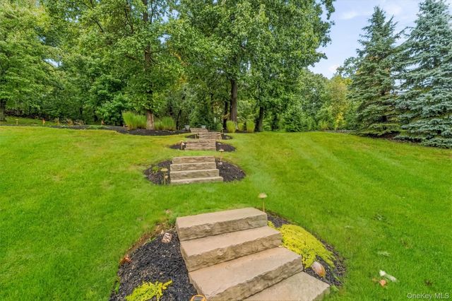 54 Ridgemont Drive, Hopewell Junction, NY 12533