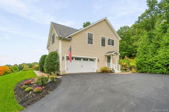 54 Ridgemont Drive, Hopewell Junction, NY 12533