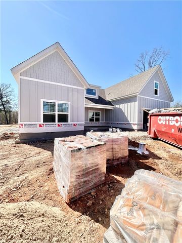 2 Drayton Circle, Bella Vista, AR 72715