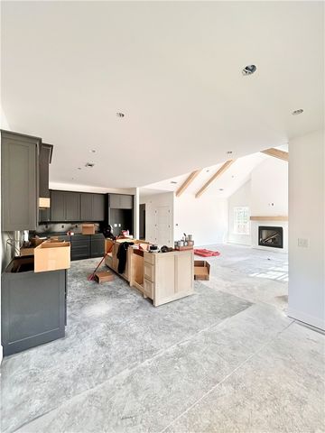 2 Drayton Circle, Bella Vista, AR 72715