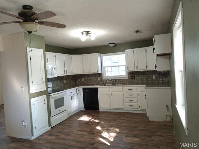 339 W Castor Street, Dexter, MO 63841