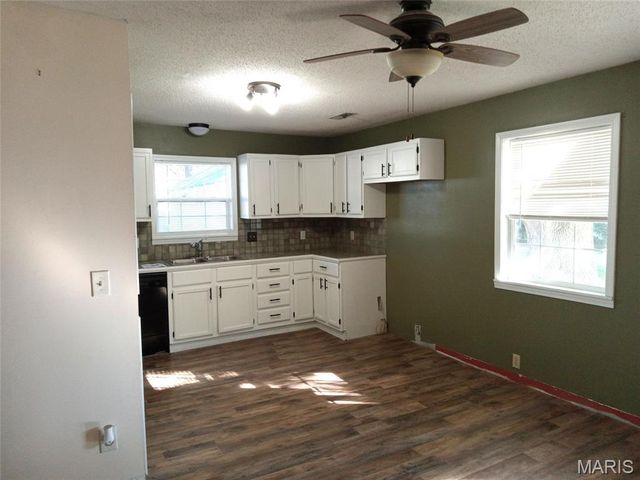 339 W Castor Street, Dexter, MO 63841