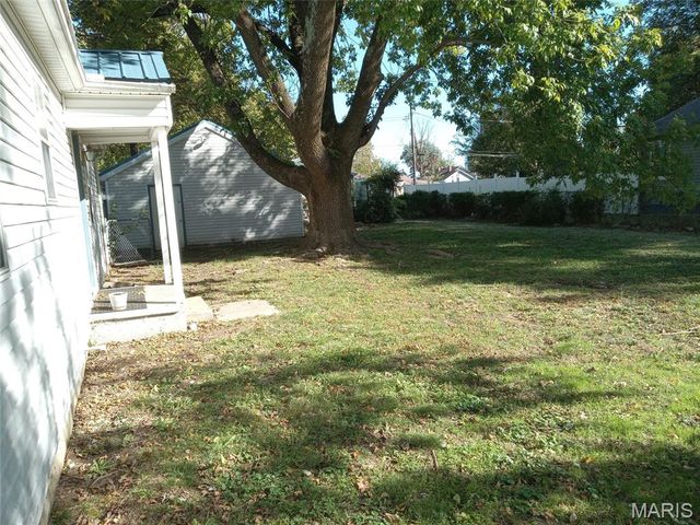 339 W Castor Street, Dexter, MO 63841