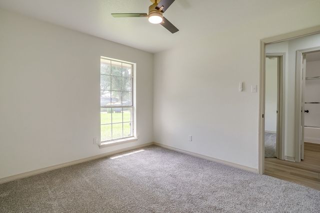 102 Meadow Ridge Drive, Venus, TX 76084