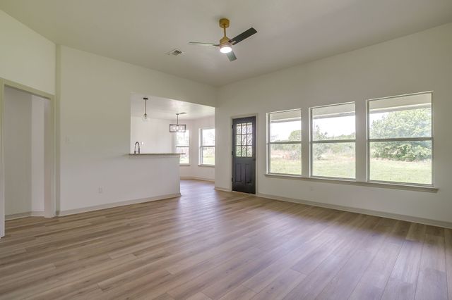 102 Meadow Ridge Drive, Venus, TX 76084
