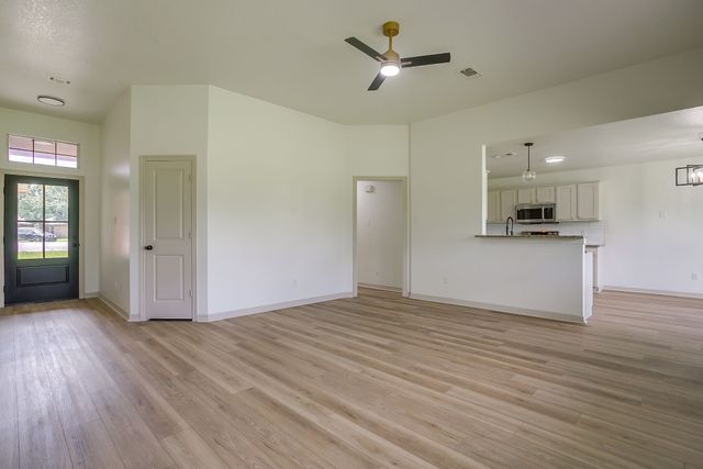 102 Meadow Ridge Drive, Venus, TX 76084