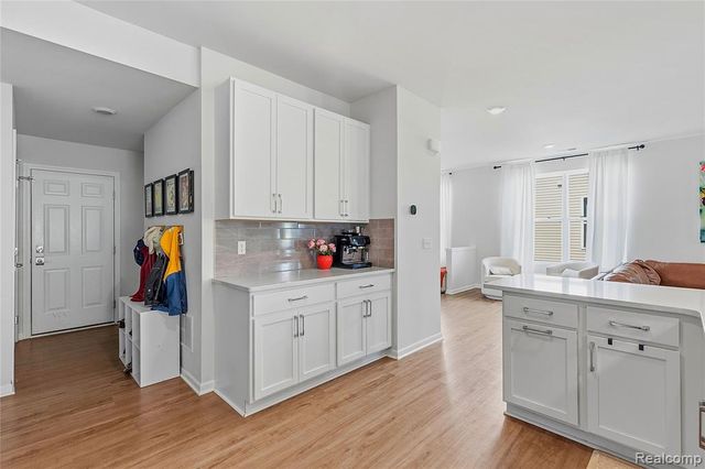 2401 Salt Springs Drive, Saline, MI 48176
