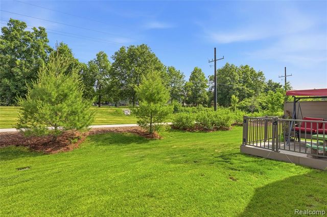 2401 Salt Springs Drive, Saline, MI 48176