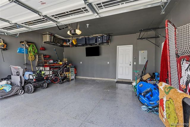 2401 Salt Springs Drive, Saline, MI 48176