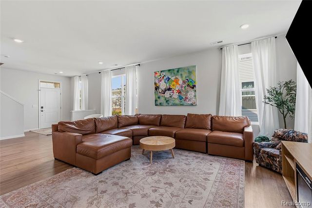 2401 Salt Springs Drive, Saline, MI 48176