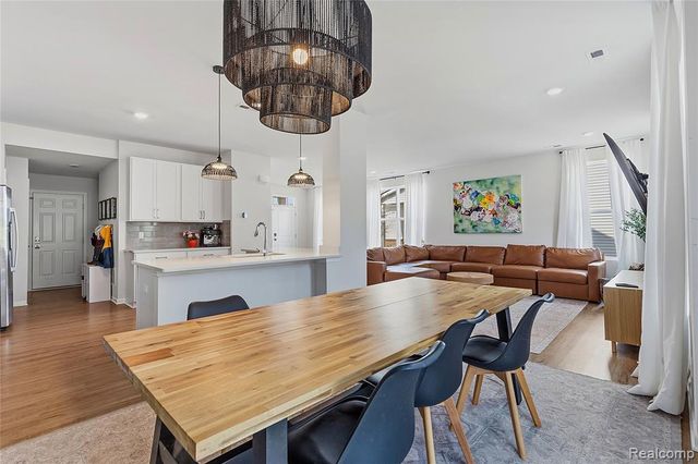 2401 Salt Springs Drive, Saline, MI 48176