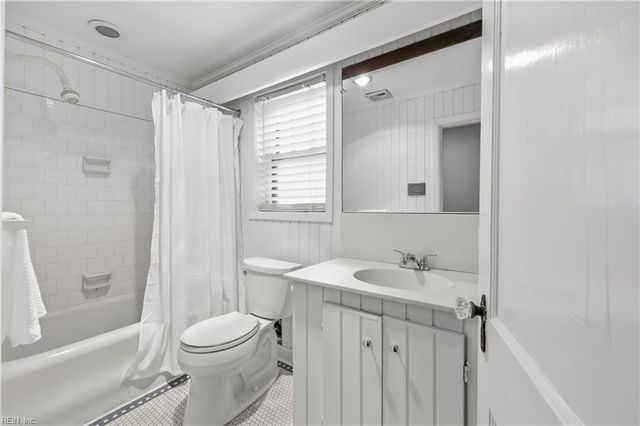 1419 Armistead Bridge RD, Norfolk, VA 23507