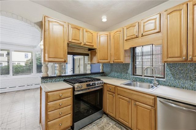 1419 Armistead Bridge RD, Norfolk, VA 23507