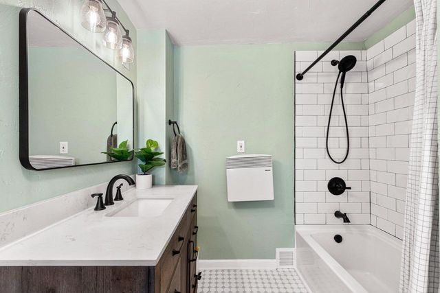 115 S WASHINGTON STREET, De Pere, WI 54115