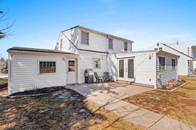 115 S WASHINGTON STREET, De Pere, WI 54115