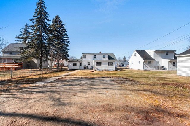 115 S WASHINGTON STREET, De Pere, WI 54115