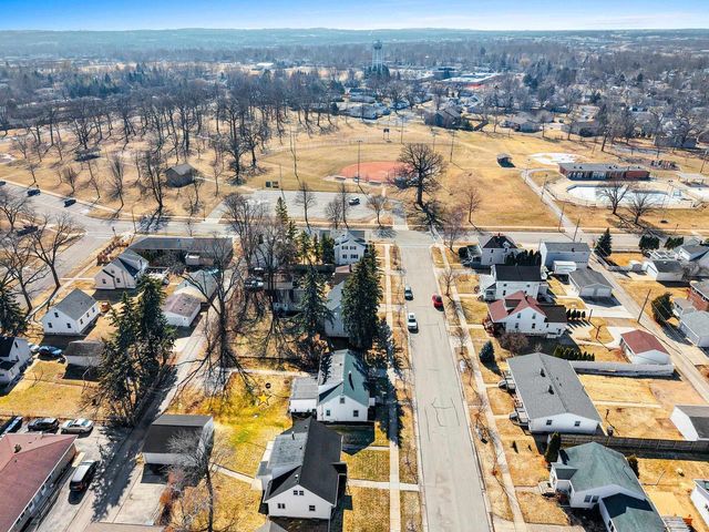 115 S WASHINGTON STREET, De Pere, WI 54115