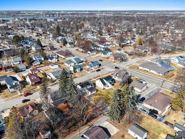 115 S WASHINGTON STREET, De Pere, WI 54115